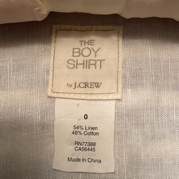 ❌SOLD❌ J. Crew Woman’s “The Boy Shirt” - Picture 3 of 4